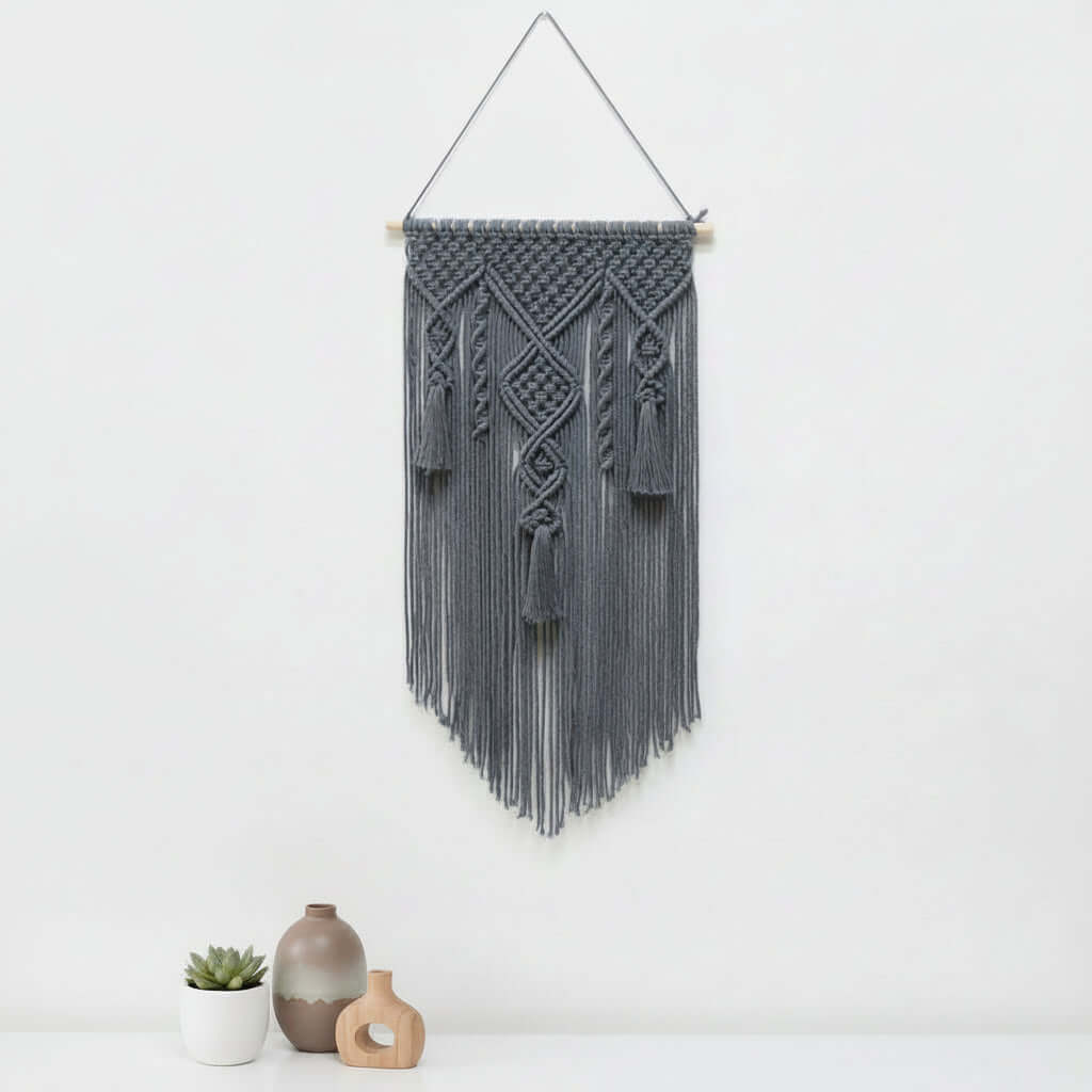 Nordic Macrame Wall Hanging – Cotton Rope Tapestry (80 × 50 cm)